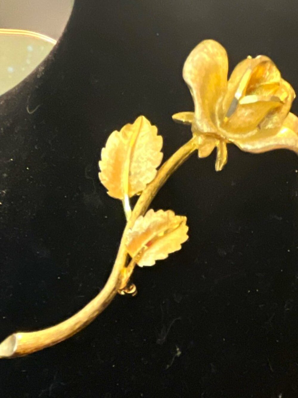 BSK -Gold-Tone Rose Flower Stem Brooch Pin Metal Flowers & Plants-Hallmark BSK.